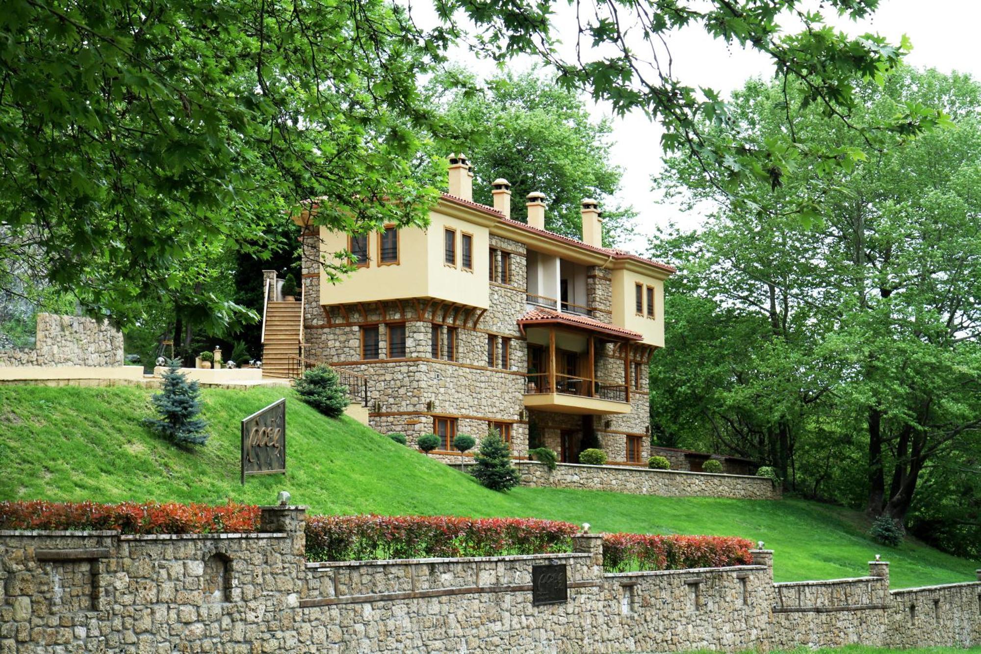 Roes Suites Káto Loutrákion 외부 사진