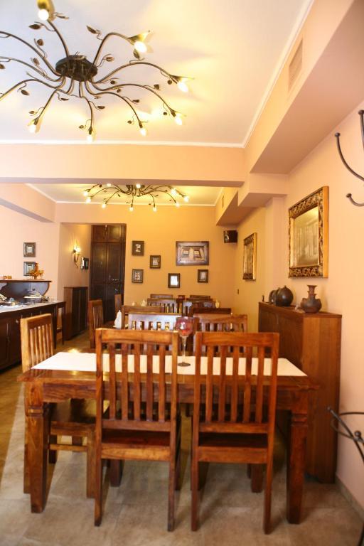 Roes Suites Káto Loutrákion 외부 사진